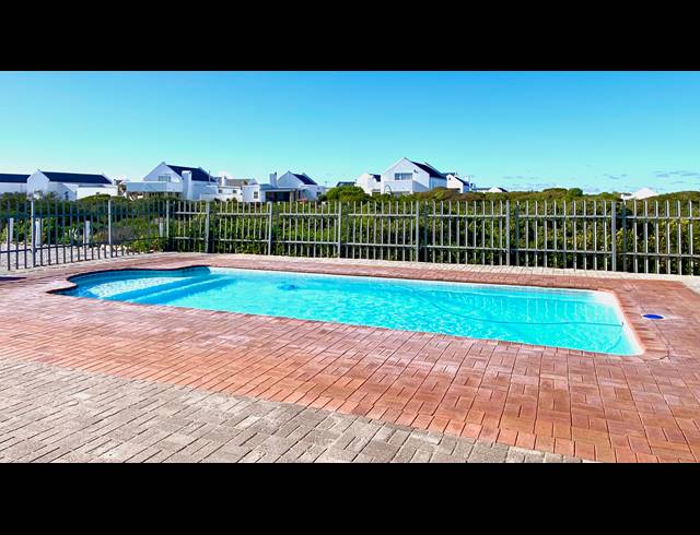 2 BEDROOM APARTMENT FOR SALE IN DWARSKERSBOS